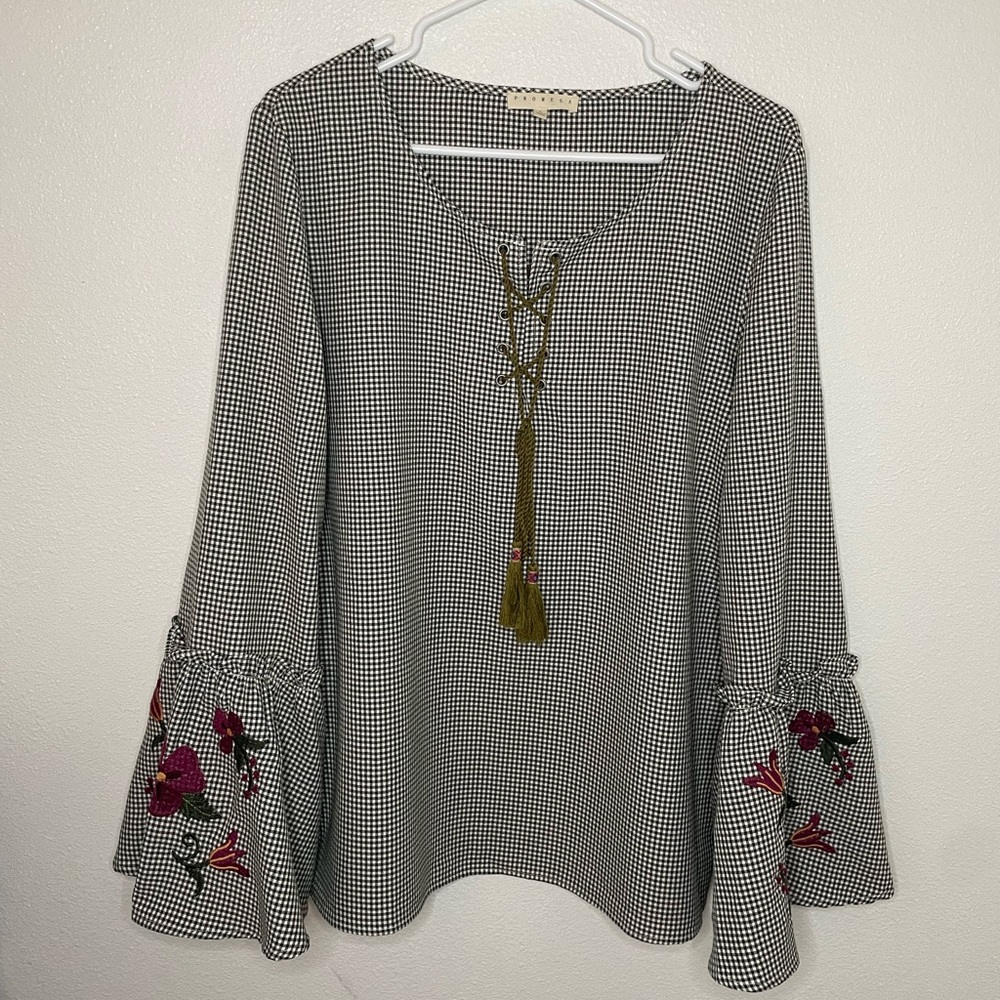 Promesa | peasant blouse | embroidered sleeves | Large
